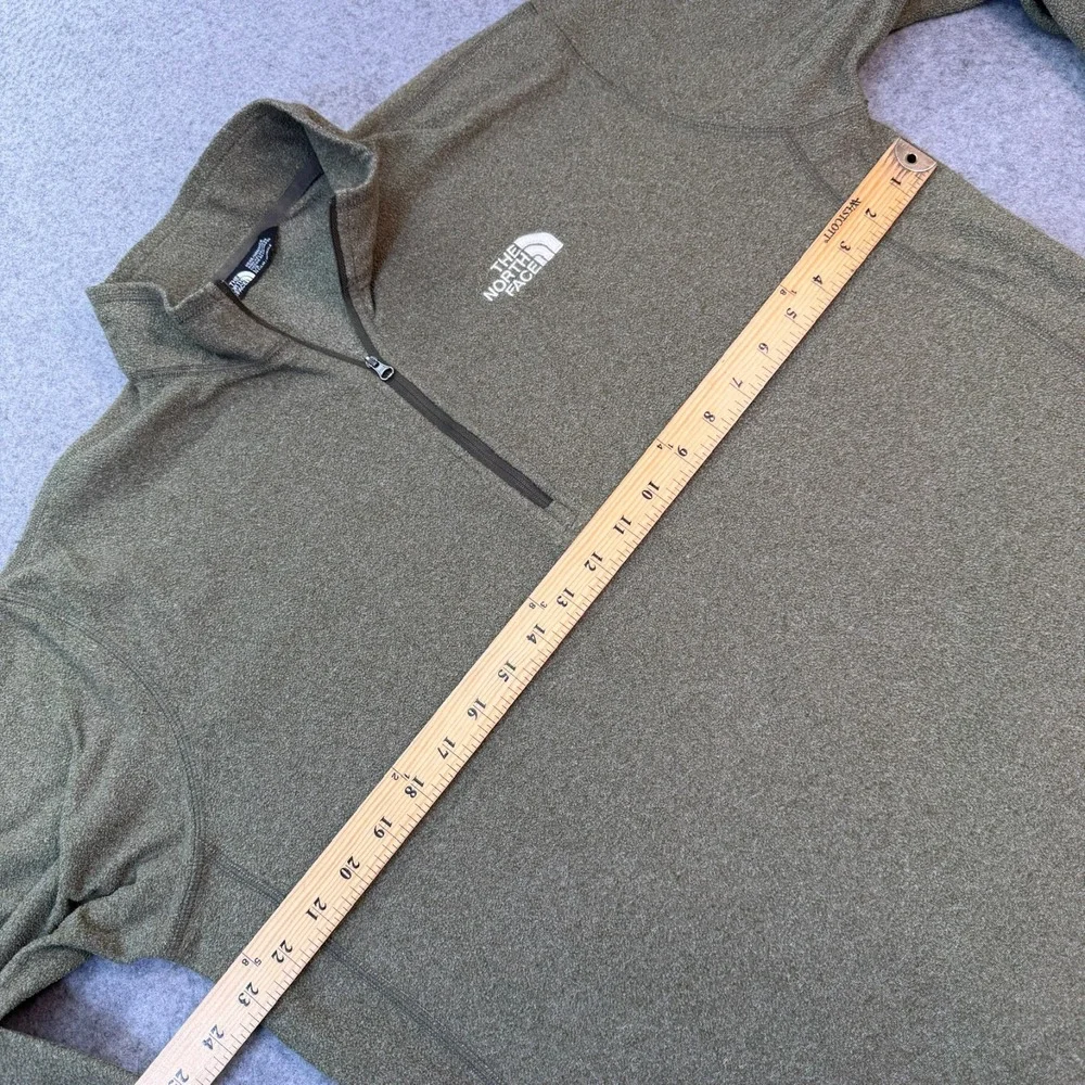 The North Face 1/4 Zip Fleece Pullover Men's Large Green Lightweight Sweater‎